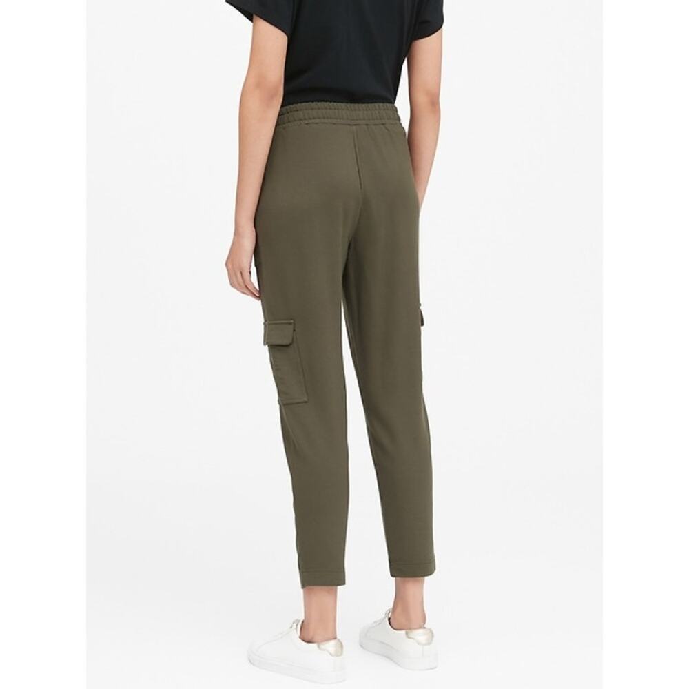 Banana Republic Women's Green Lyocell Cargo Jogger Pants - Size M